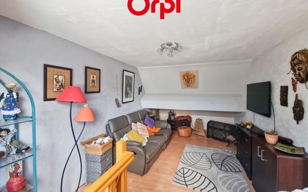 Maison à vendre    6 pièces • 179 m2 Igé