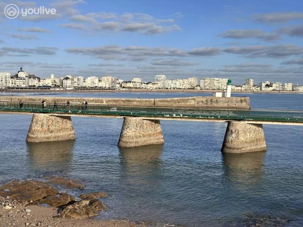 Construisez au calme à deux pas du bourg – Terrain 735 m²