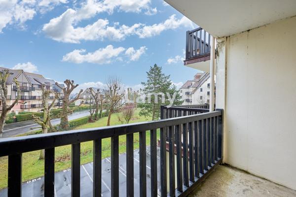 Appartement 2 pièces, balcon, parking