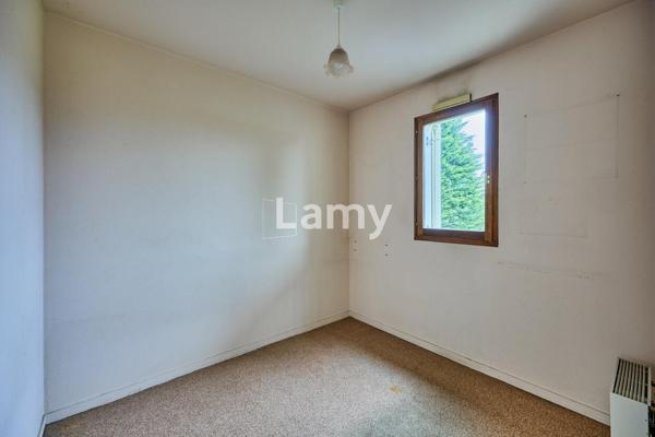 Appartement 2 pièces, balcon, parking