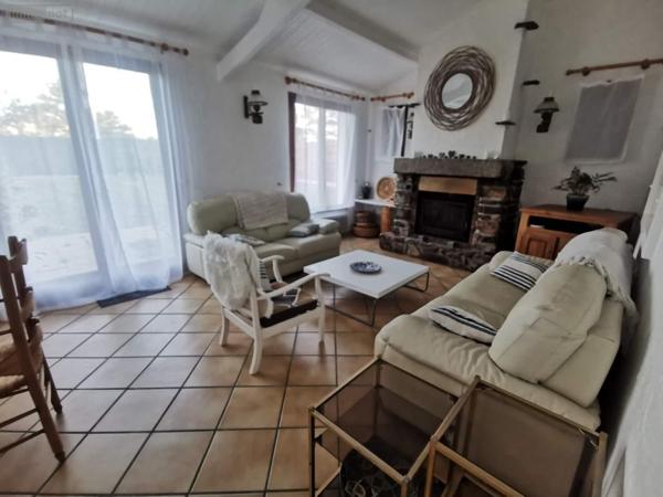 Maison à vendre à Saint-Germain-sur-Ay dans la Manche (50430), ref : 063/569