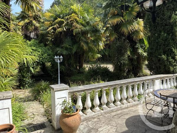 Maison à vendre  6 pièces - 137 m 2   VILLECRESNES  - 94