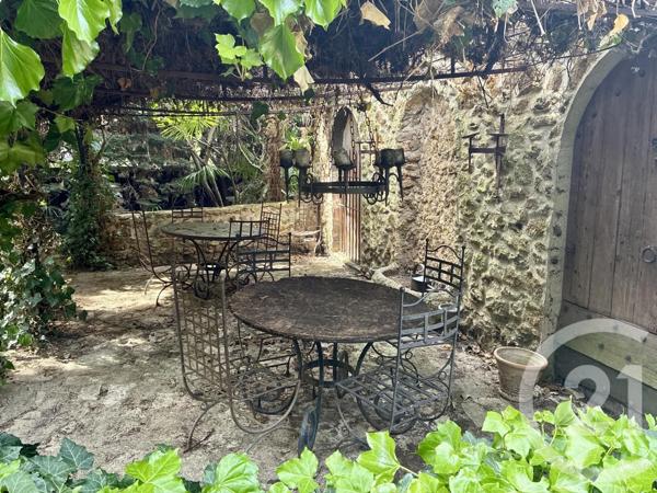Maison à vendre  6 pièces - 137 m 2   VILLECRESNES  - 94
