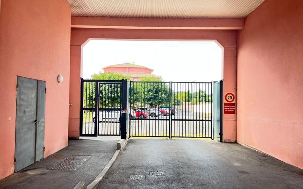 Appartement à vendre    3 pièces • 65 m2 Dax