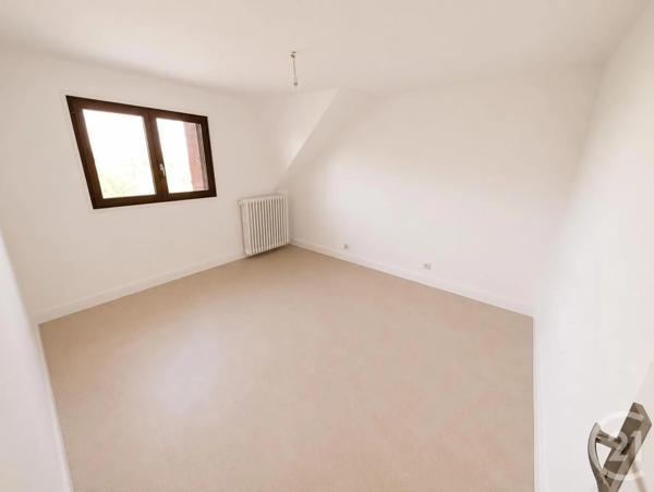 Maison à vendre  7 pièces - 138,33 m 2   LIVRY GARGAN  - 93
