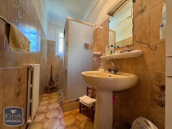 Maison à louer 5 pièces 138.06m² Orange (84100)