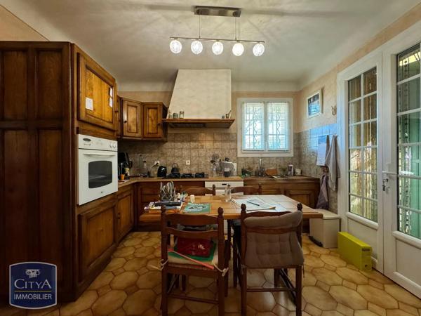 Maison à louer 5 pièces 138.06m² Orange (84100)