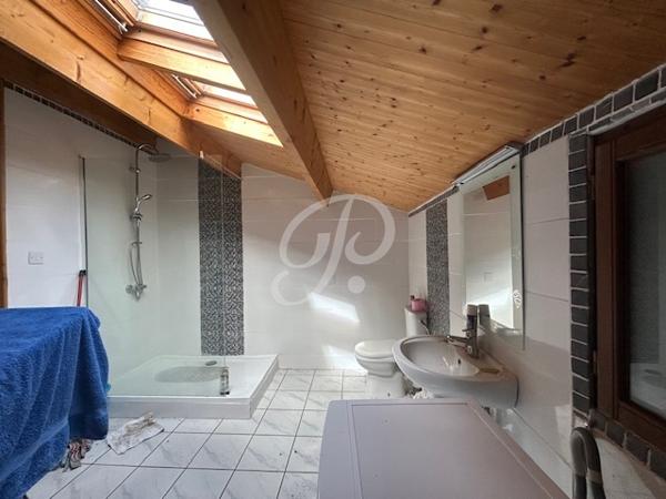 Deux maisons campagne Coëx 180 m2 et 3600m2 de terrain Toutes les caractéristiques