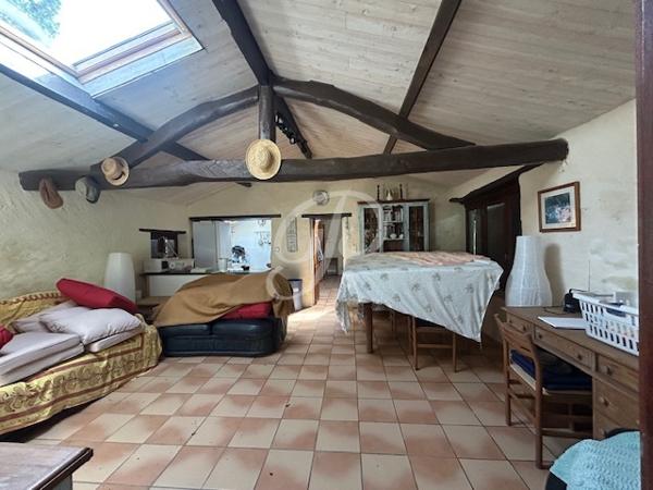Deux maisons campagne Coëx 180 m2 et 3600m2 de terrain Toutes les caractéristiques