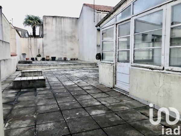 Appartement 2 pièces de 70 m² à Rochefort (17300)