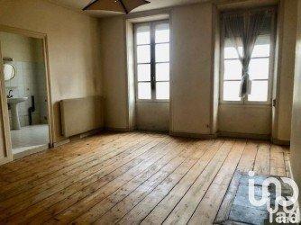Appartement 2 pièces de 70 m² à Rochefort (17300)