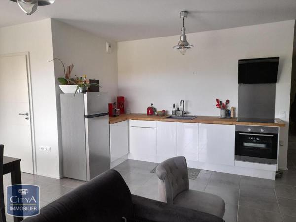 Appartement à louer 3 pièces 74.3m²