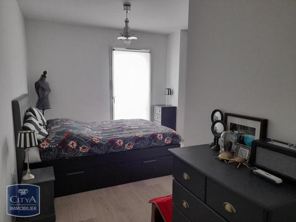 Appartement à louer 3 pièces 74.3m²