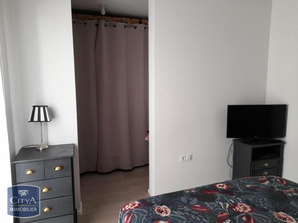 Appartement à louer 3 pièces 74.3m²