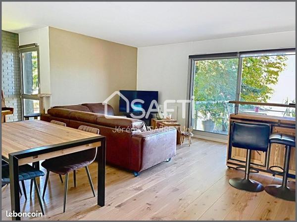 Magnifique T3 de 86m2 avec vue imprenable sur la Loire