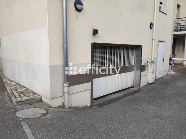 Parking - 14 m²