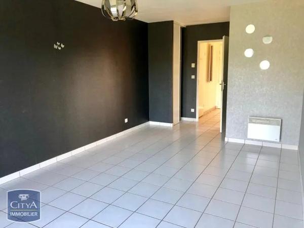 Appartement à louer 2 pièces 43.9m²