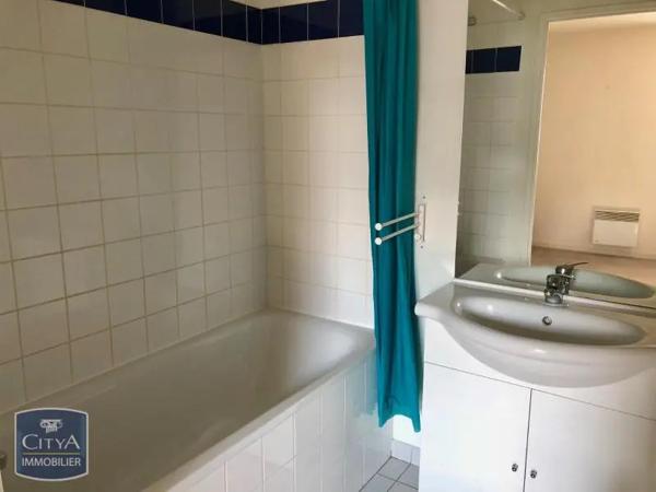 Appartement à louer 2 pièces 43.9m²