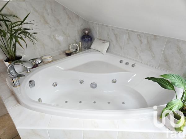 Maison à vendre 5 pièces 160 m² Carrières-sous-Poissy