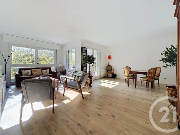Appartement F5 à vendre  5 pièces - 111,01 m 2   LE CHESNAY  - 78