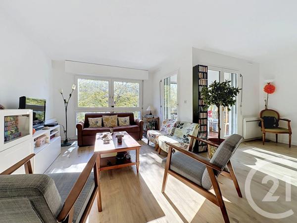 Appartement F5 à vendre  5 pièces - 111,01 m 2   LE CHESNAY  - 78