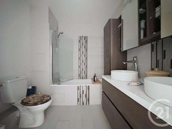 Appartement F5 à vendre  5 pièces - 111,01 m 2   LE CHESNAY  - 78