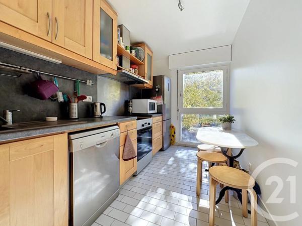 Appartement F5 à vendre  5 pièces - 111,01 m 2   LE CHESNAY  - 78