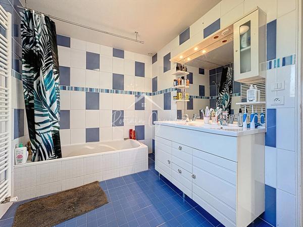 Saint-Rome-de-Cernon (12490) VILLA TYPE 7 DE 137 M² SUR SON TERRAIN DE 770 M²