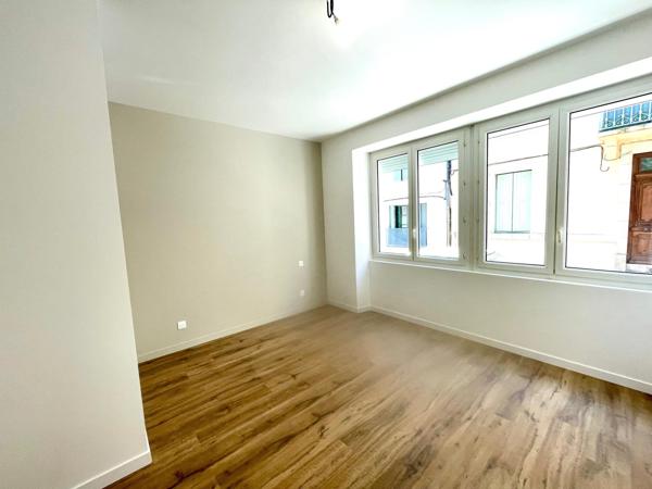 Appartement T4 rez-de-chaussée