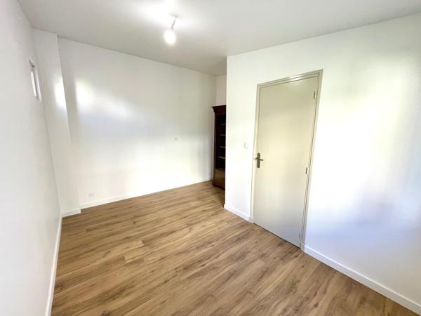 Appartement T4 rez-de-chaussée