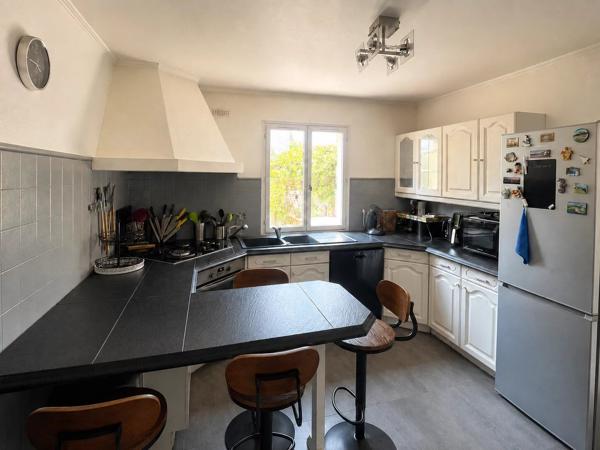 Vente                                                      Maison
                        
                     5 pièces                      125 m2                     à Morsang-sur-Orge