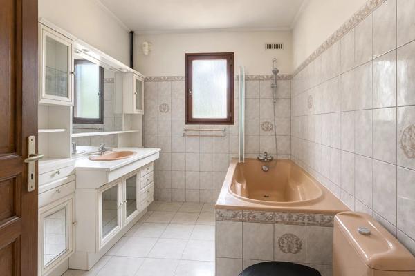 Vente                                                      Maison
                        
                     5 pièces                      125 m2                     à Morsang-sur-Orge