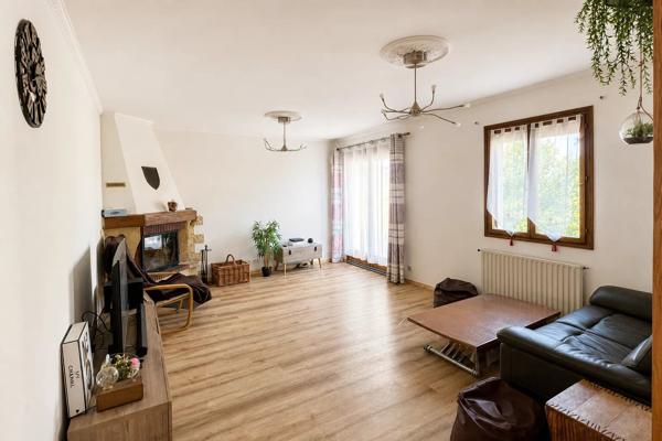 Vente                                                      Maison
                        
                     5 pièces                      125 m2                     à Morsang-sur-Orge