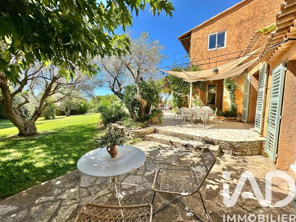 Maison à vendre 10 pièces 308 m² Sanary-sur-Mer