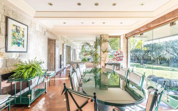 Maison à vendre    8 pièces • 360 m2 Nice