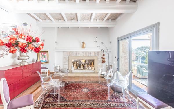 Maison à vendre    8 pièces • 360 m2 Nice