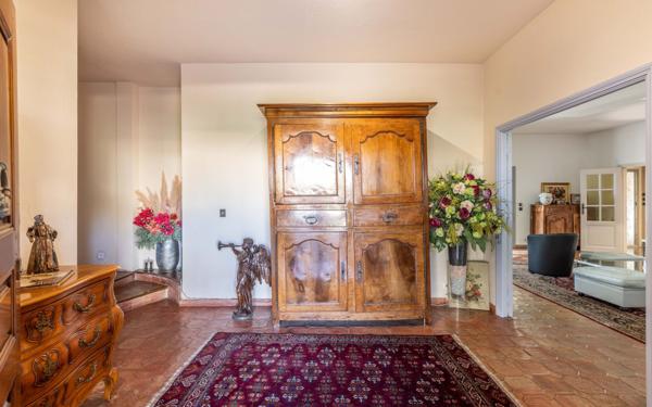 Maison à vendre    8 pièces • 360 m2 Nice