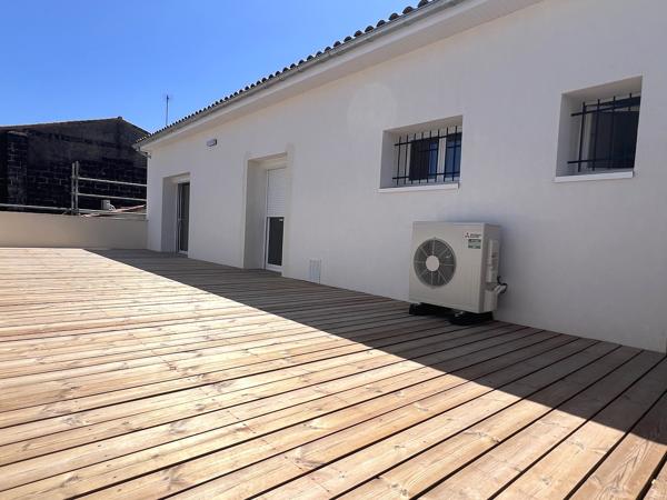 CHARTRONS-BASSENS A FLOT GRAND T5 DE 118.64M² renovation a neuf avec climatisation ET TERRASSE DE 62M²