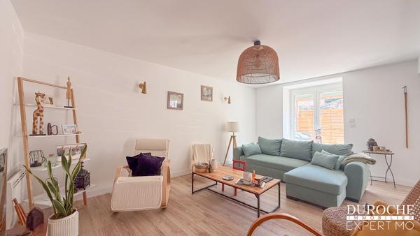 Caderousse – Appartement de plain-pied de plus de 100 m² avec terrasse et parking privé