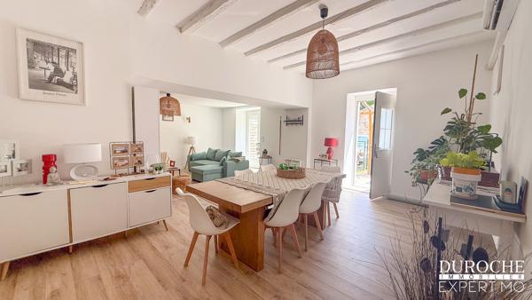Caderousse – Appartement de plain-pied de plus de 100 m² avec terrasse et parking privé