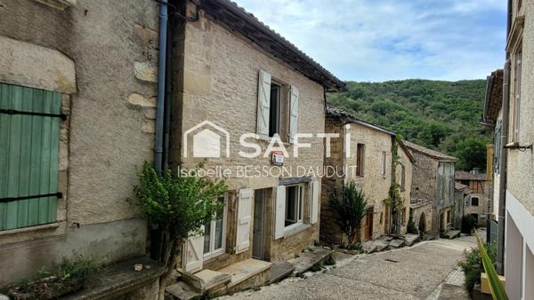 MAISON DE VILLAGE  3 CHAMBRES