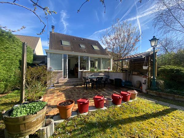 Maison individuelle avec sous-sol total 5 pièces à vendre au Mée-sur-Seine - Réf. 205