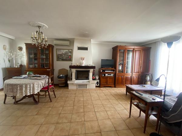 Maison individuelle avec sous-sol total 5 pièces à vendre au Mée-sur-Seine - Réf. 205
