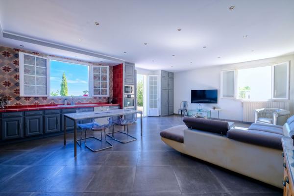 Vente Maison 7 Pièces Piscine et Vue Mer Cap Corse