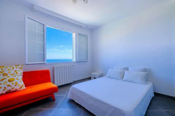 Vente Maison 7 Pièces Piscine et Vue Mer Cap Corse