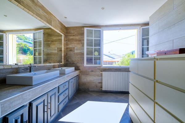 Vente Maison 7 Pièces Piscine et Vue Mer Cap Corse