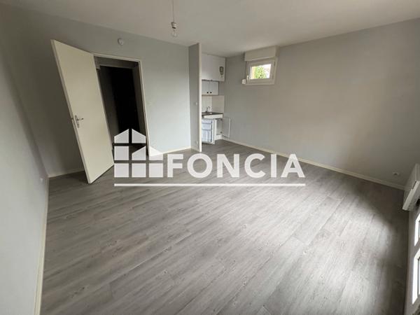 Location Studio 28.42 m² - 93-99 RUE CHARLES LEGENDRE Limoges 87000
