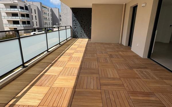 Appartement à vendre    4 pièces •  Hyères