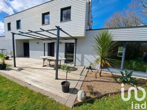 Maison 5 pièces de 128 m² à Le Poiré-sur-Vie (85170)