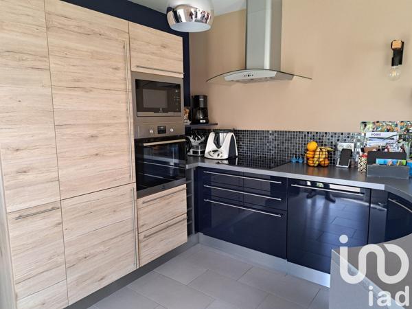 Maison 5 pièces de 128 m² à Le Poiré-sur-Vie (85170)